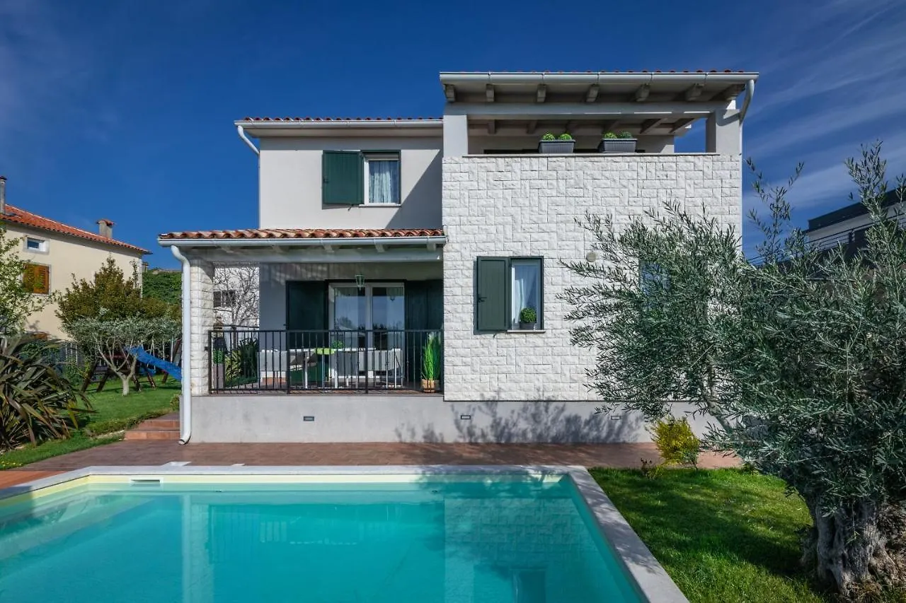 Villa Laura Krnica Holiday home